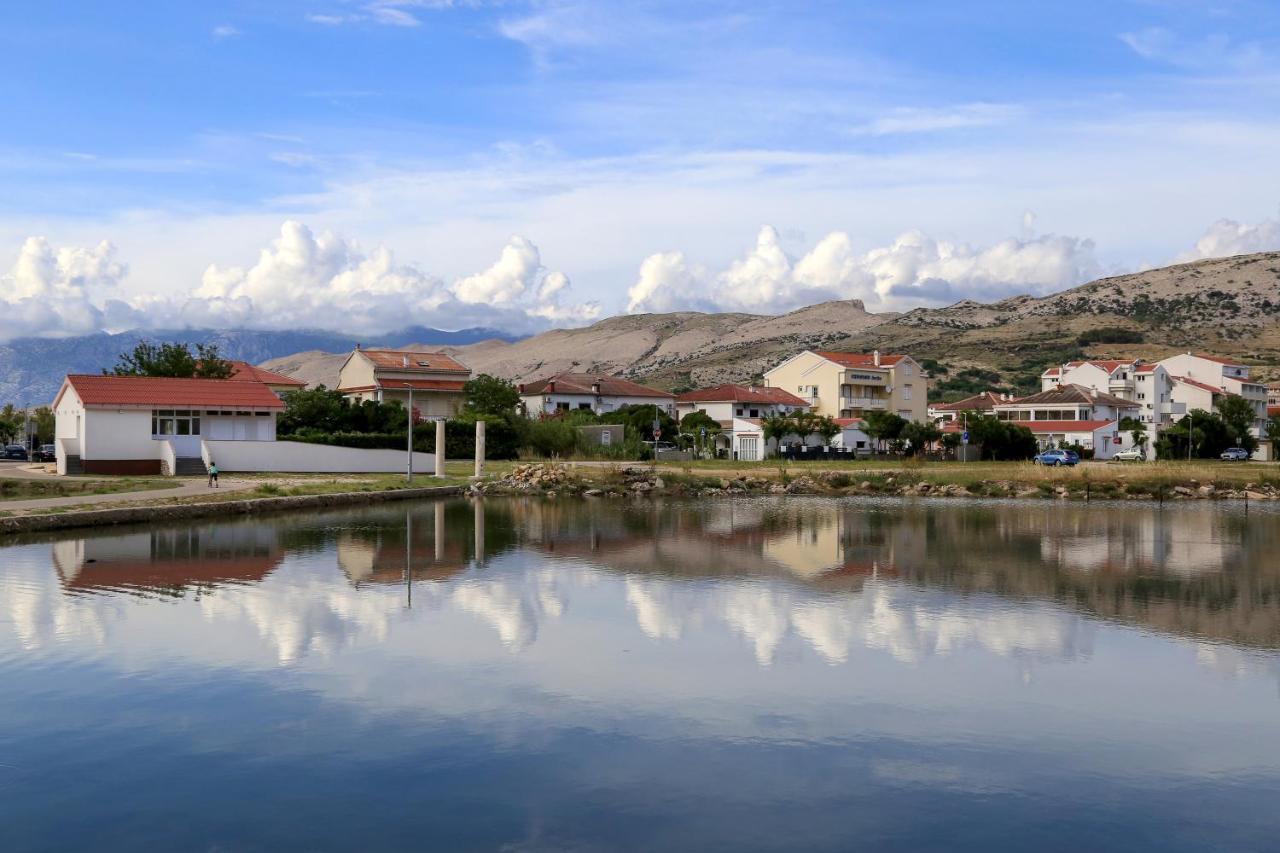 Apartmani Ria2 Pag Pag Town Buitenkant foto