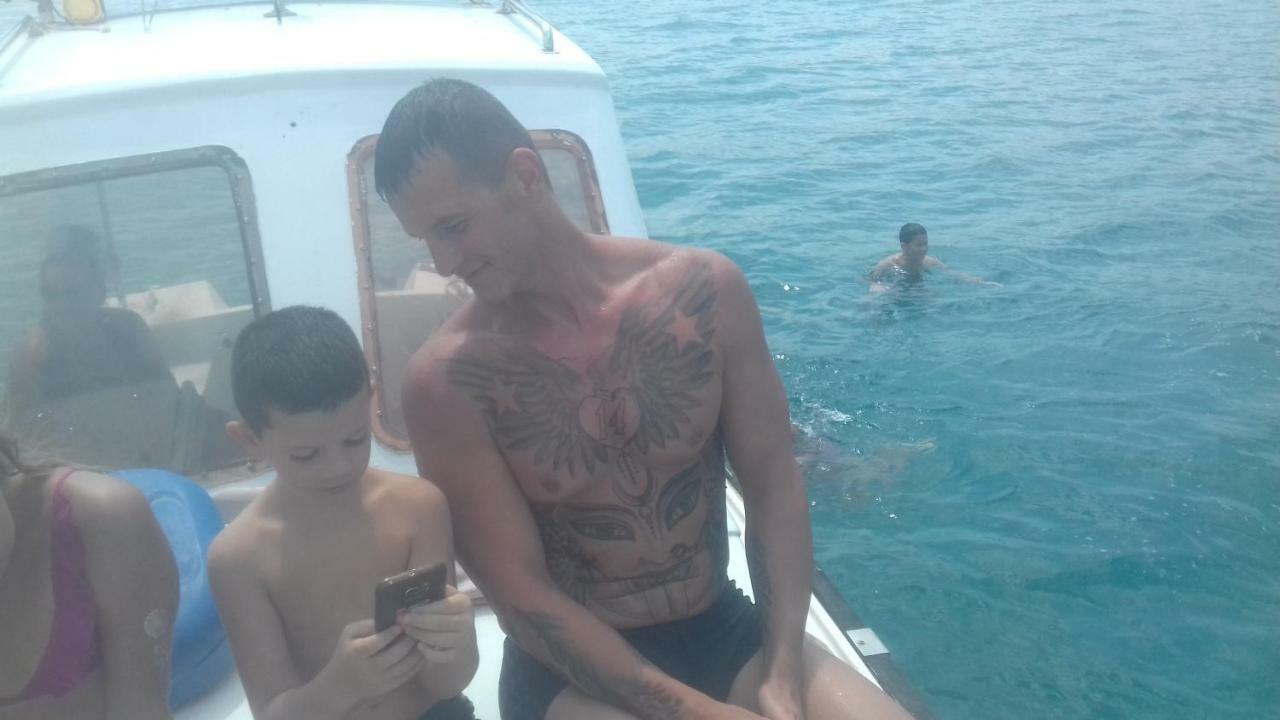 Apartmani Ria2 Pag Pag Town Buitenkant foto